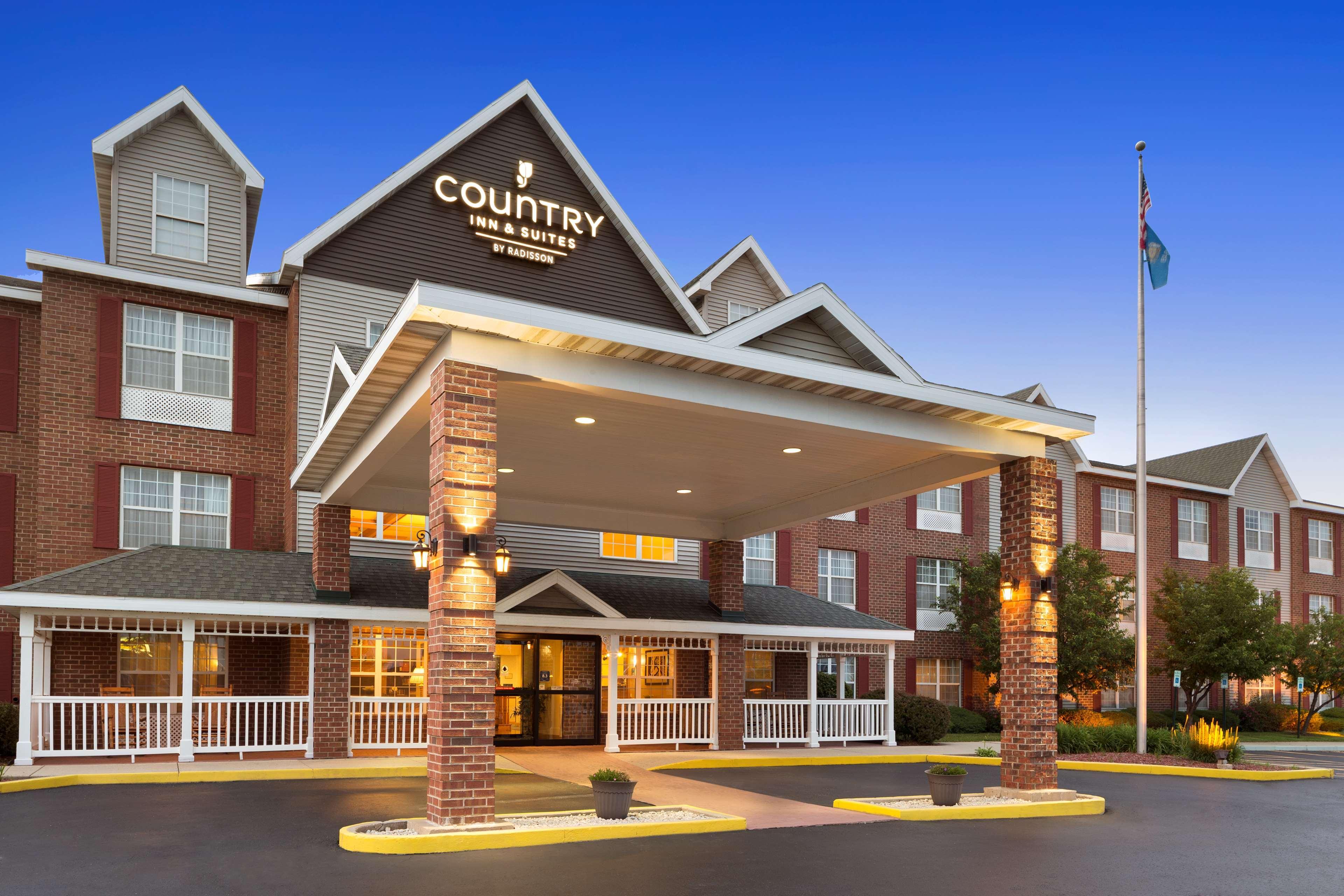 Country Inn & Suites By Radisson Kenosha - Pleasant Prairie 외부 사진