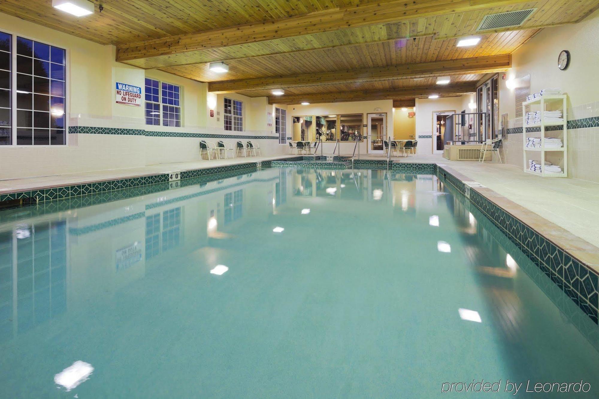 Country Inn & Suites By Radisson Kenosha - Pleasant Prairie 외부 사진